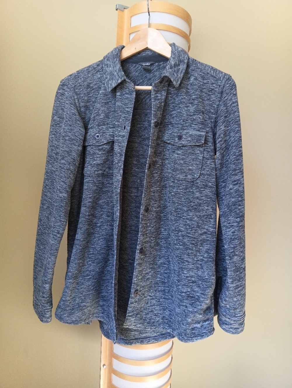Women's P20 L28 Eddie Bauer Heather Gray Long-Sleeve Button Shirt Shacket